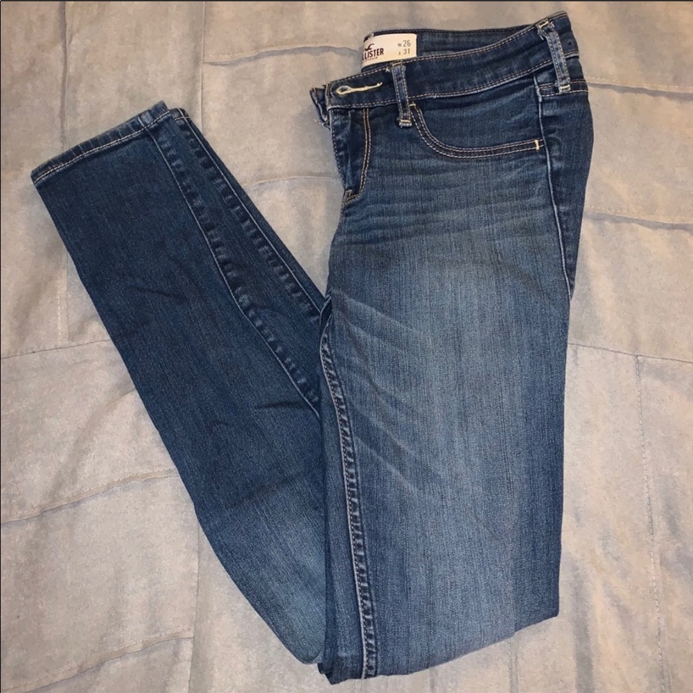 Comfy Regular Rise Women’s Hollister Skinny Jeans